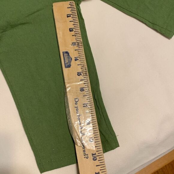 Size 90/2T (see photo sizing) baby boy jumper and white shirt. - Picture 8 of 12